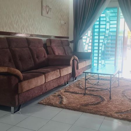 Anjung Klia House 31 With Neflix Villa Banting  Exterior photo